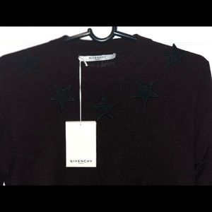 Givenchy Pullover 100% cotton with stars.